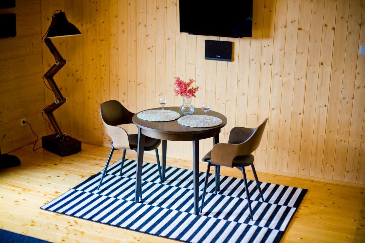 Dzikie Lisko - Apartament Z Klimatyzacja Lesko Bagian luar foto